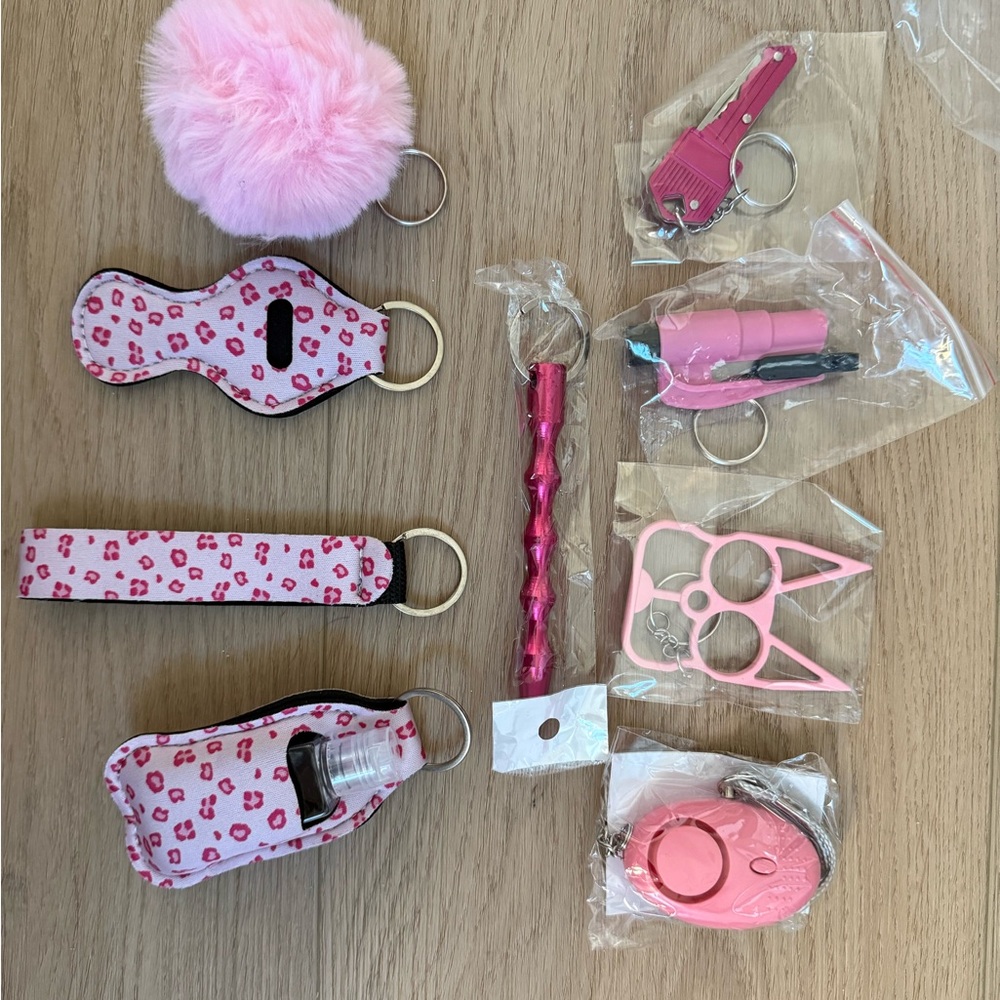 Pink leopard keychain Set